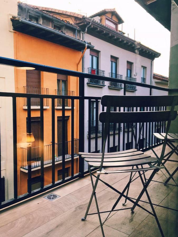 Atico Estafeta Lägenhet Pamplona Exteriör bild