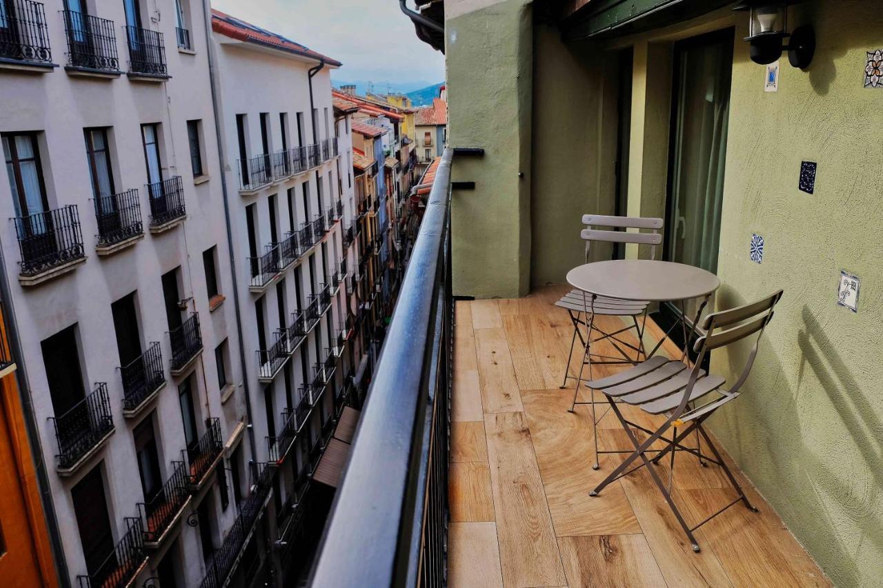 Atico Estafeta Lägenhet Pamplona Exteriör bild